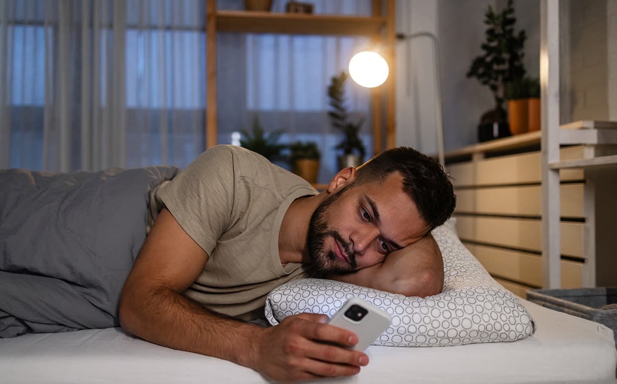 7 Spiritual Signs He's Still in Love With You (Even If He's Not Saying It)