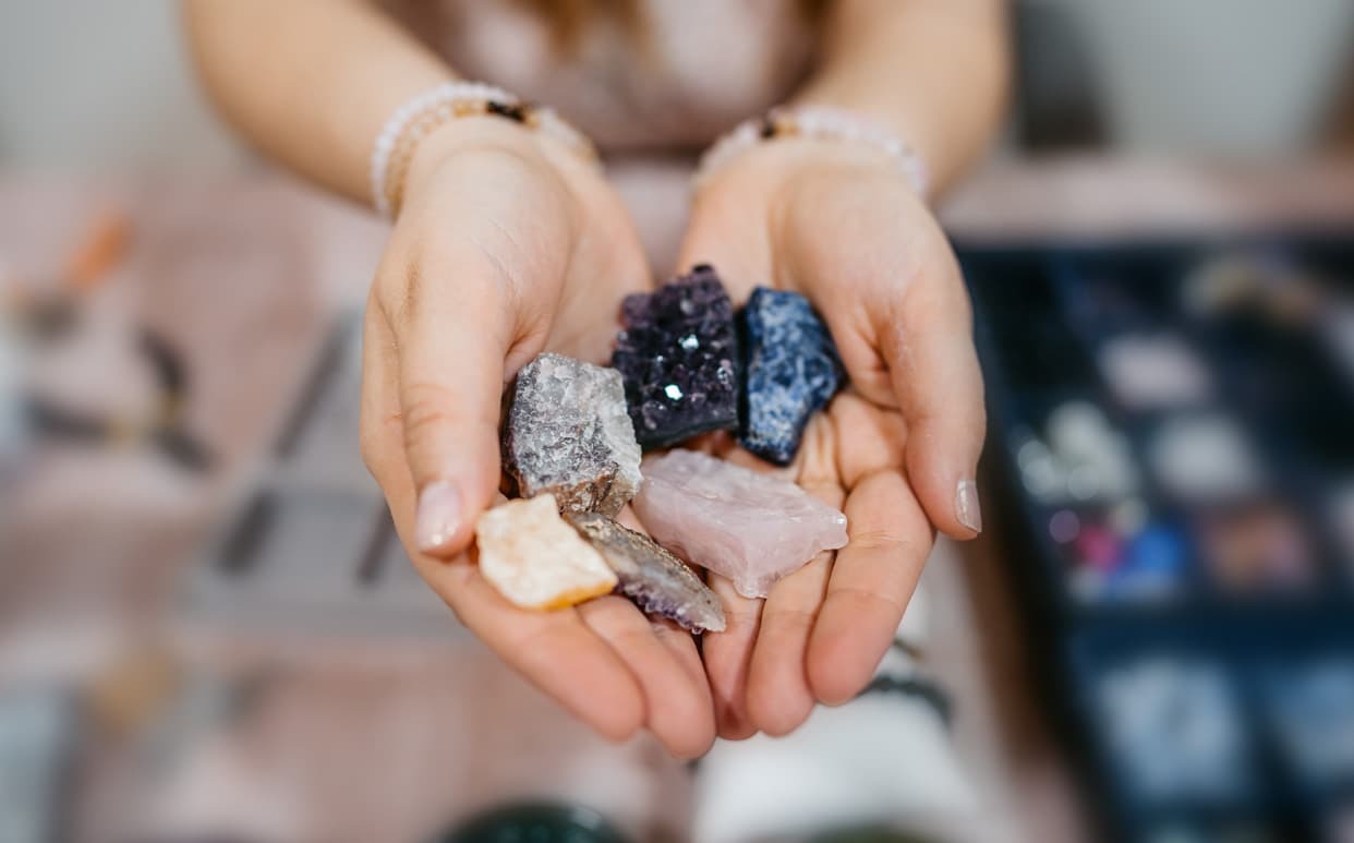 Link to article: Crystal Feng Shui: Where to Put Your Crystals