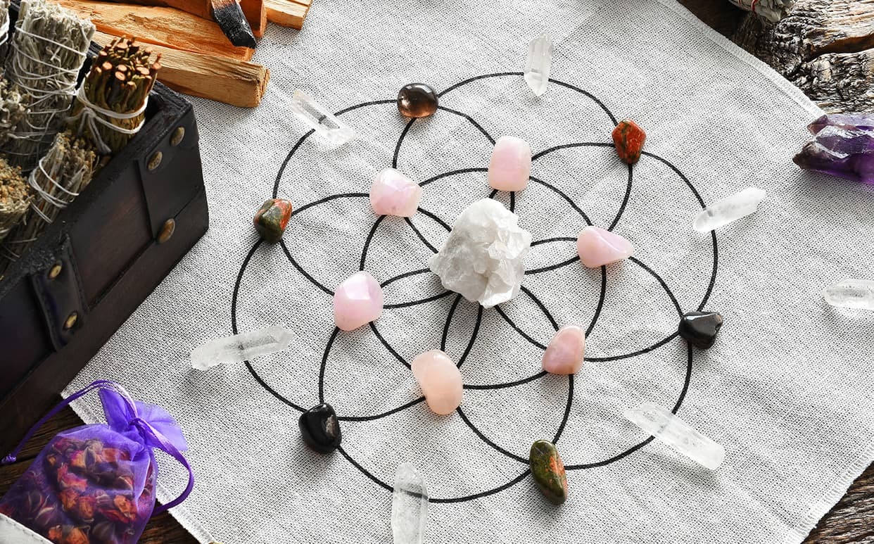 Crystal Grids: Creating Powerful Energy Patterns for Healing and Manifestation