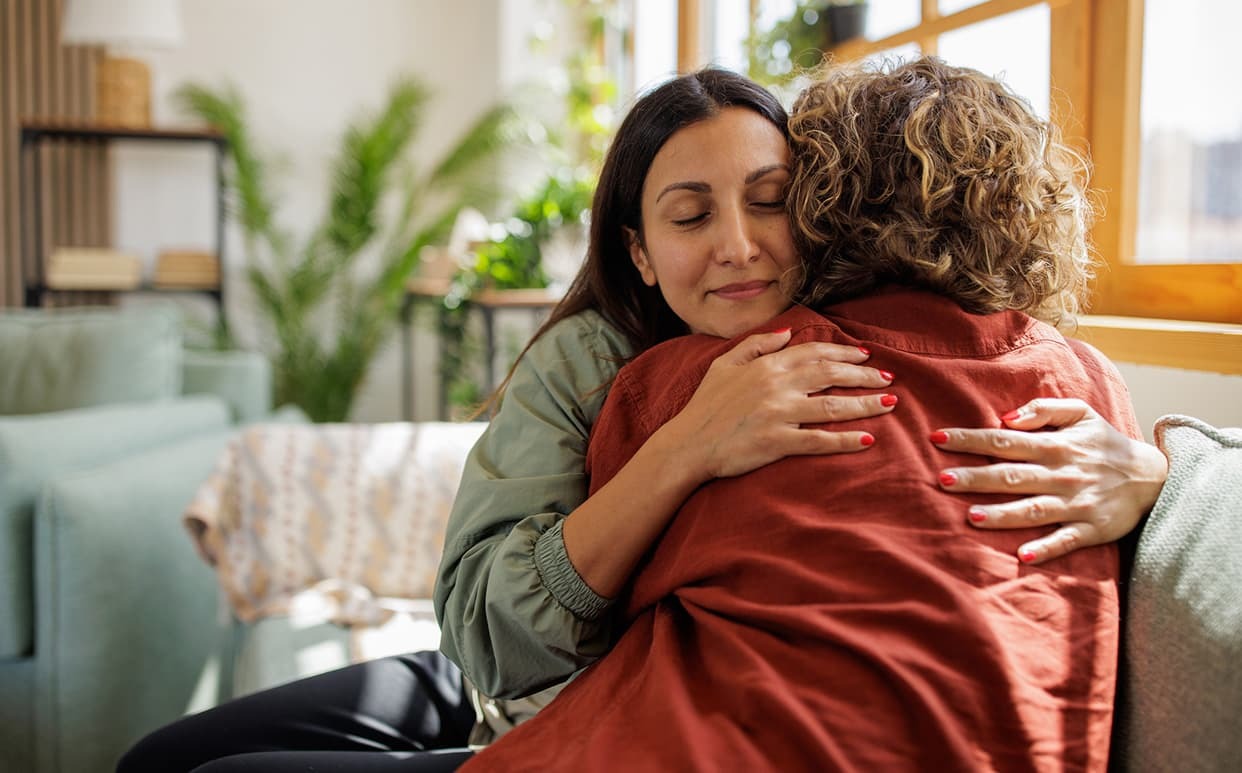 The Friendship Crossroads: A Spiritual Guide to Holding On or Letting Go